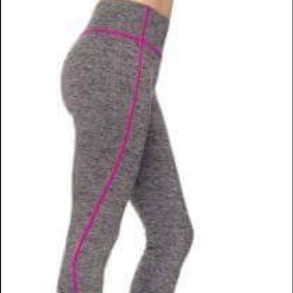 Women’s active wear size S